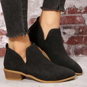 Women's Fashion Hollow Pointed Toe Chunky Heel Booties